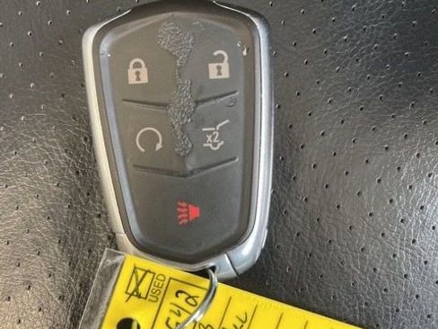 Used 2023 Cadillac XT6 Premium Luxury image 12