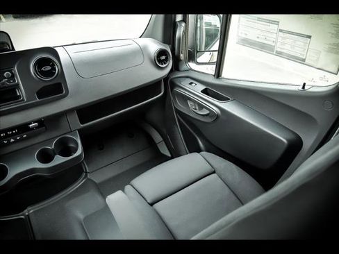 New 2025 Mercedes-Benz Sprinter 2500 image 7