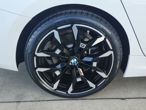 Used 2026 BMW 330i xDrive Sedan AWD/4WD image 9