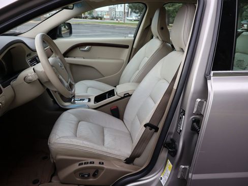 Used 2011 Volvo XC70 T6 image 19