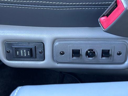 New 2025 GMC Savana 2500 w/ Driver Convenience Package image 7