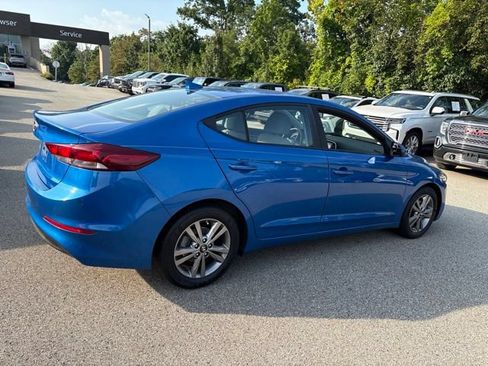 Used 2018 Hyundai Elantra SEL w/ Cargo Package FWD image 5