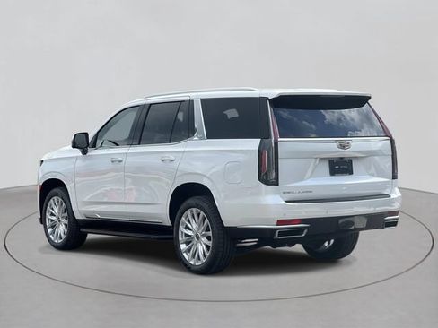 Certified 2024 Cadillac Escalade Luxury AWD/4WD image 3