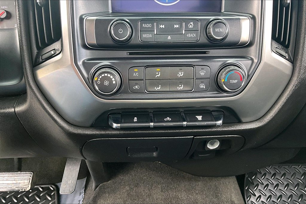 Used 2018 Chevrolet Silverado 2500 LT AWD/4WD image 32