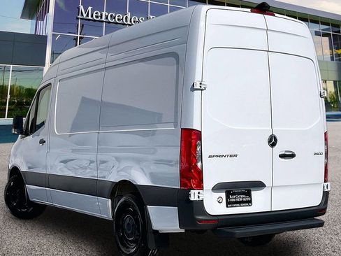 Used 2026 Mercedes-Benz Sprinter 2500 image 2