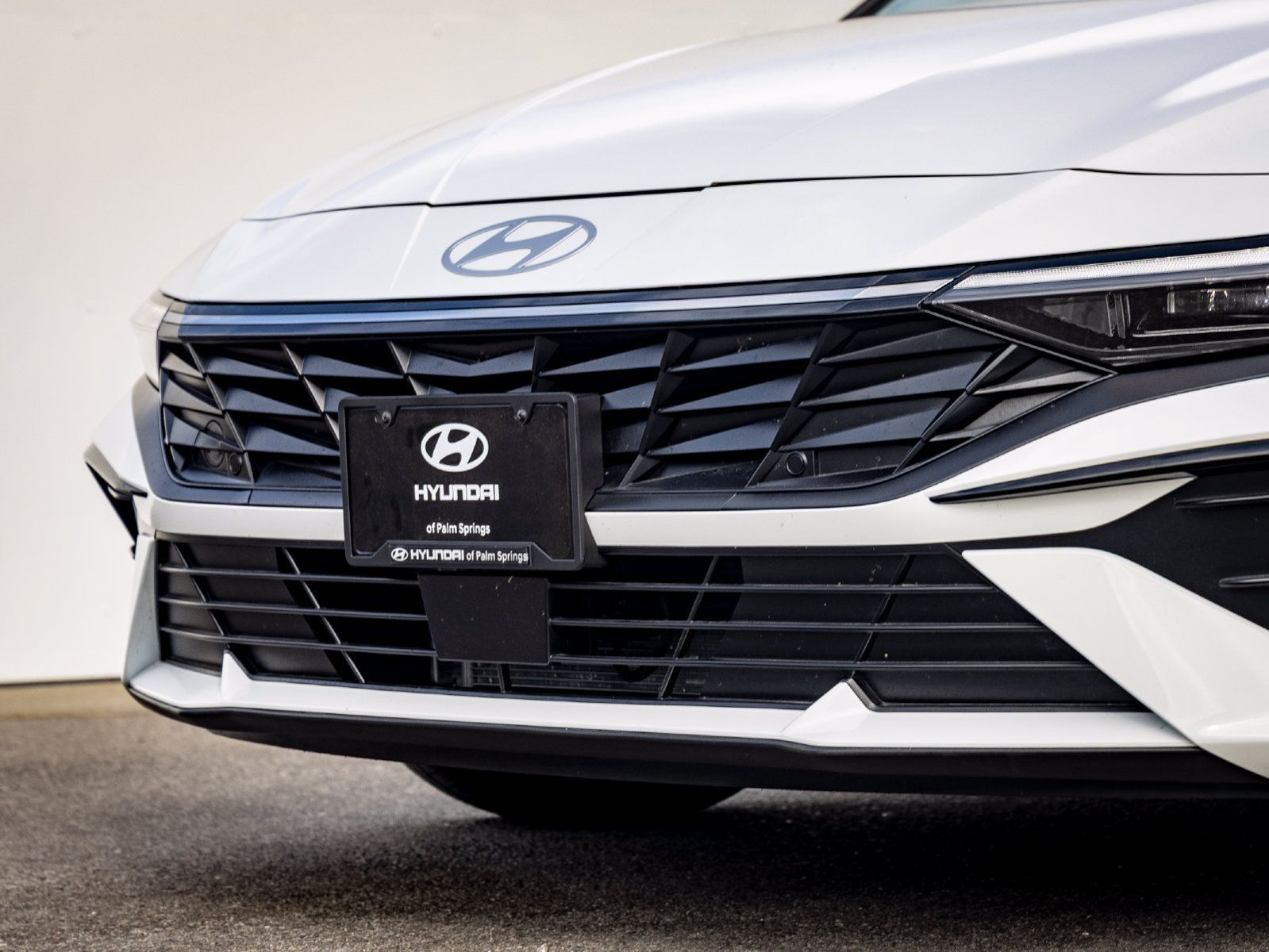 Used 2026 Hyundai Elantra Limited FWD image 3