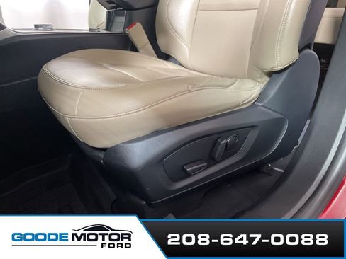 Used 2020 Ford Explorer XLT w/ Equipment Group 202A image 11