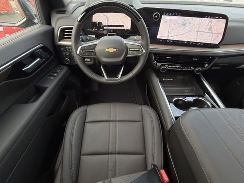 New 2026 Chevrolet Suburban High Country image 11