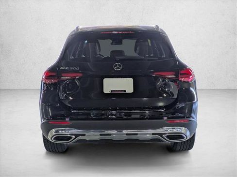 Certified 2026 Mercedes-Benz GLC 300 image 6
