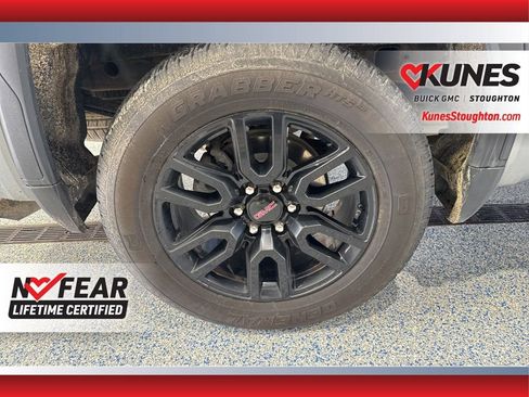 Used 2024 GMC Sierra 1500 Elevation w/ LPO, Elevation Black Package image 11