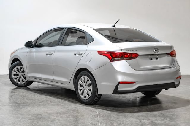 Used 2019 Hyundai Accent SE FWD image 12