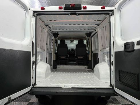 Used 2018 RAM ProMaster 1500 w/ Interior Convenience Group image 10