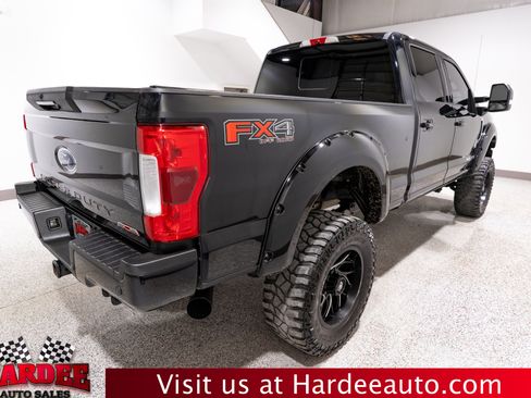 Used 2018 Ford F250 Lariat w/ Lariat Ultimate Package AWD/4WD image 5