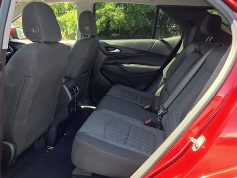 Certified 2024 Chevrolet Equinox LT FWD image 10