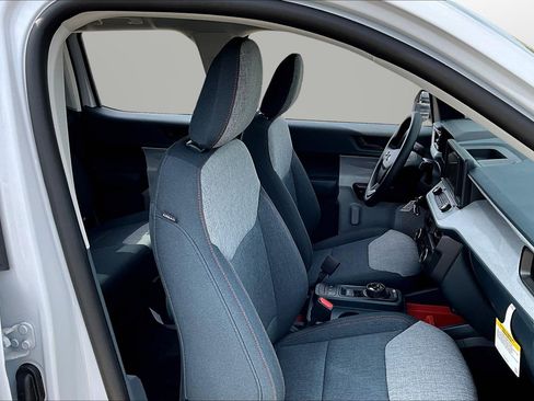 Used 2024 Ford Maverick XLT image 6