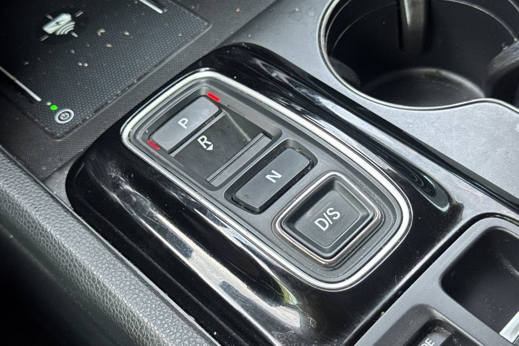 Used 2025 Honda Pilot EX-L image 21