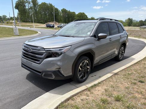 New 2026 Subaru Forester Limited AWD/4WD image 3