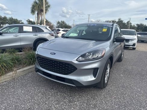 Used 2022 Ford Escape S image 6