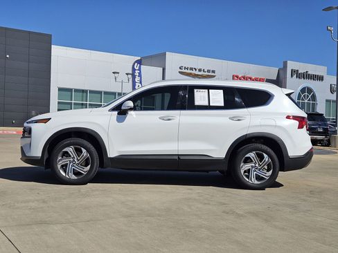 Used 2023 Hyundai Santa Fe SEL w/ Cargo Package image 3