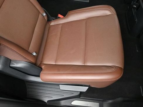 Certified 2025 Lincoln Navigator Reserve AWD/4WD image 29