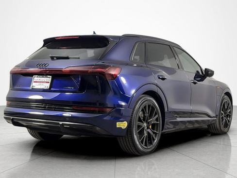 Used 2022 Audi e-tron Chronos AWD/4WD image 5