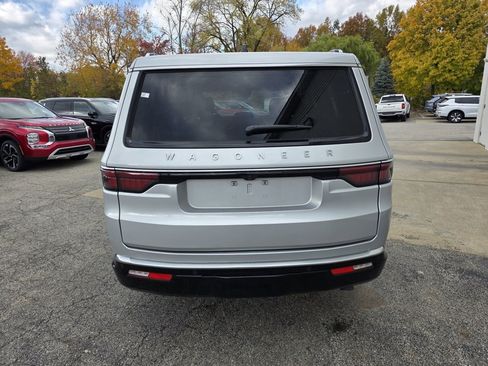 New 2025 Jeep Wagoneer Series III w/ Premium Group I image 6