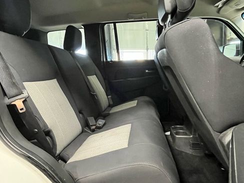 Used 2010 Jeep Liberty Sport w/ Popular Equipment Group AWD/4WD image 12
