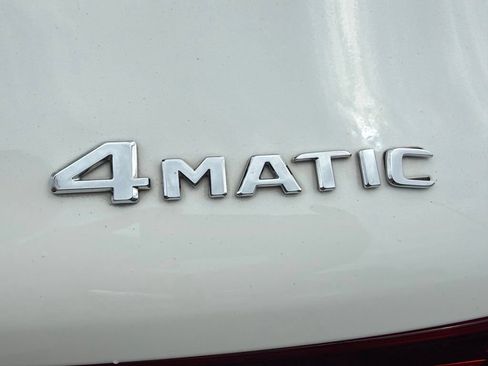 Used 2022 Mercedes-Benz GLC 300 4MATIC image 36