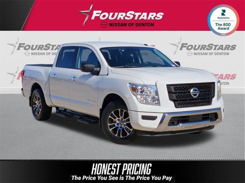 Used 2021 Nissan Titan SV w/ Accessory Utility Package image 1