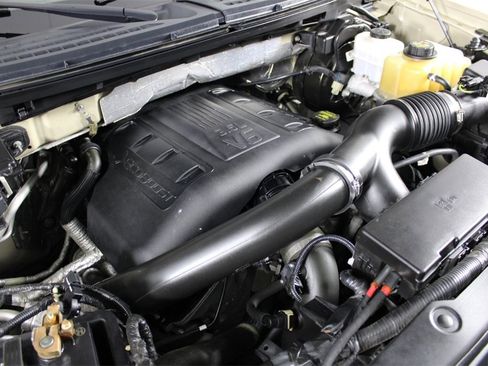 Used 2013 Ford F150 Lariat w/ Mid Equipment Group image 18