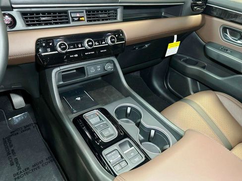 New 2025 Honda Pilot Elite image 20