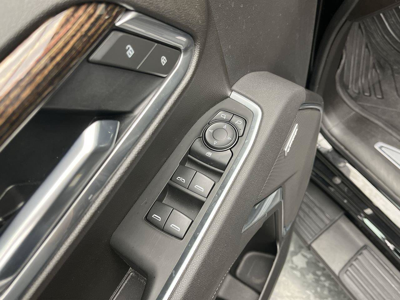 Certified 2025 GMC Sierra 1500 Elevation w/ Elevation Premium Package AWD/4WD image 11