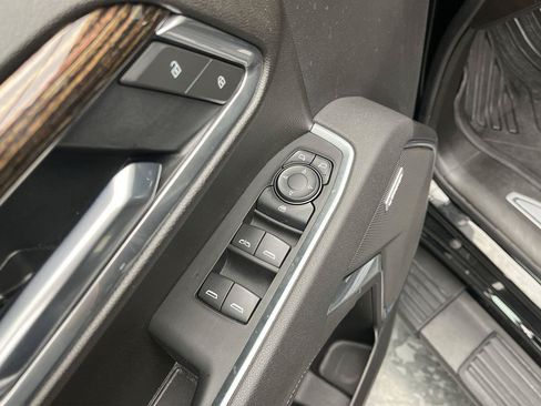 Certified 2025 GMC Sierra 1500 Elevation w/ Elevation Premium Package AWD/4WD image 11