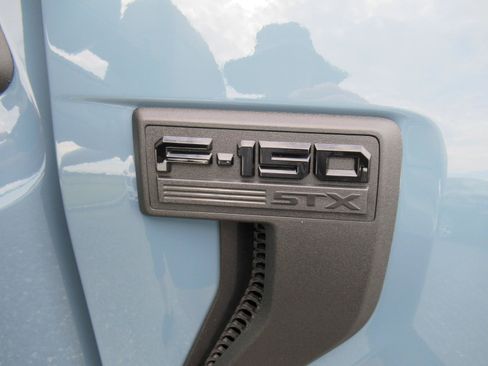 Used 2023 Ford F150 XL w/ STX Appearance Package RWD image 9