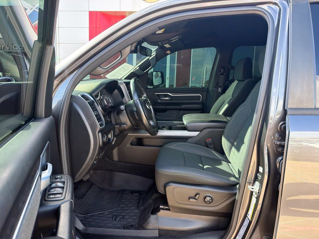 Used 2021 RAM 1500 Big Horn AWD/4WD image 16