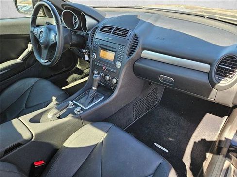 Used 2010 Mercedes-Benz SLK 300 image 16