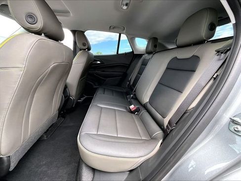 New 2026 Chevrolet Trax ACTIV w/ Sunroof Package FWD image 14