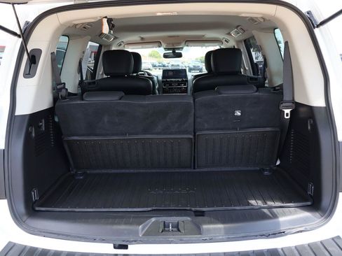 Used 2023 Nissan Armada SL w/ Captain's Chairs Package RWD image 18