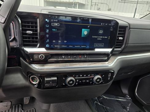 Used 2024 Chevrolet Silverado 2500 LTZ image 27