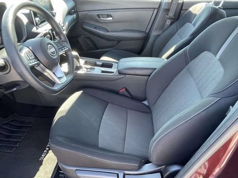 Used 2025 Nissan Sentra SV FWD image 14