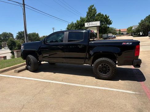 Used 2018 Chevrolet Colorado Z71 AWD/4WD image 13