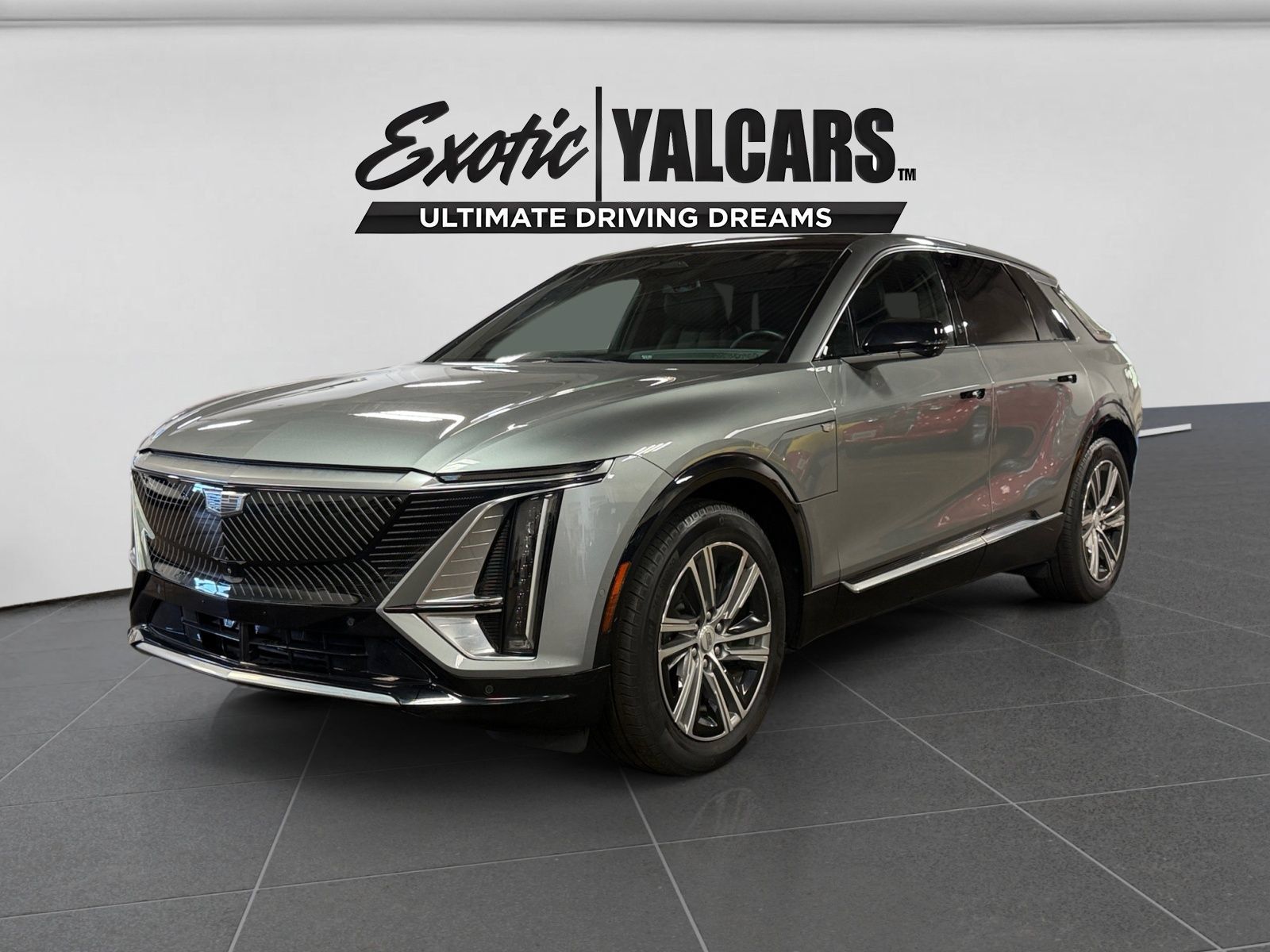 Used 2024 Cadillac Lyriq Luxury AWD/4WD image 1
