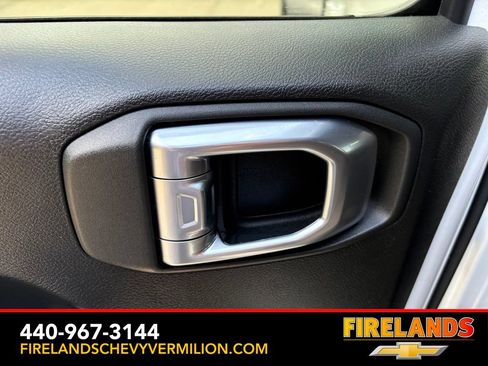 Used 2022 Jeep Wrangler Unlimited Sport AWD/4WD image 40