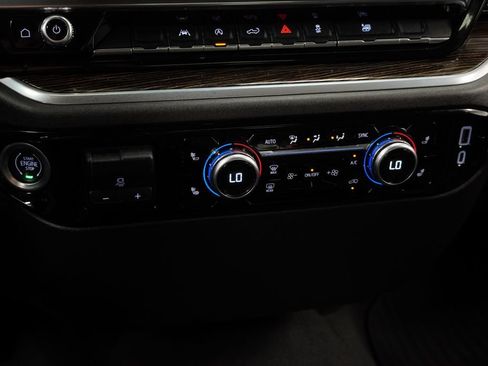 Used 2022 GMC Sierra 1500 Elevation AWD/4WD image 18