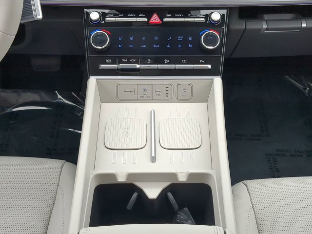 Used 2024 Hyundai Santa Fe Limited FWD image 19