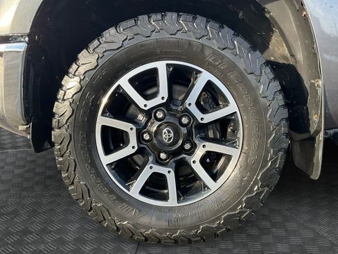 Used 2021 Toyota Tundra SR5 w/ TRD Off-Road Package image 16