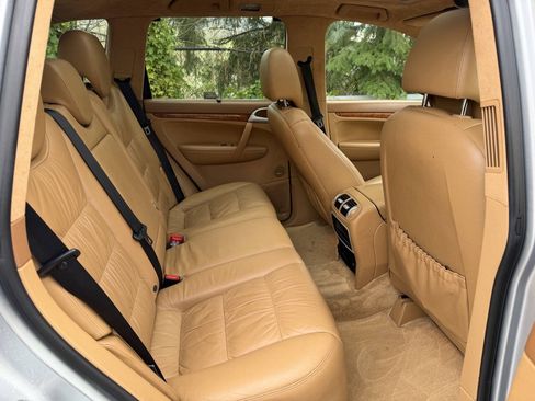 Used 2006 Porsche Cayenne Turbo S AWD/4WD image 29
