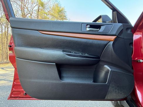 Used 2013 Subaru Outback 2.5i Limited w/ Moonroof Pkg image 12