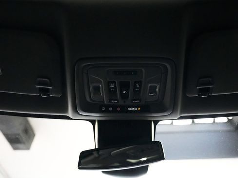 Used 2023 GMC Sierra 1500 Denali AWD/4WD image 38