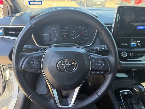 Used 2024 Toyota Corolla SE image 6